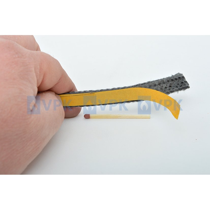 Samolepiaca tesniaca páska do dvierok 12 x 2 mm (1bm)