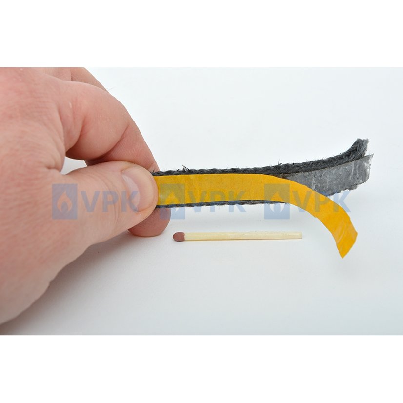 Samolepiaca tesniaca páska do dvierok 12 x 4 mm (1bm)